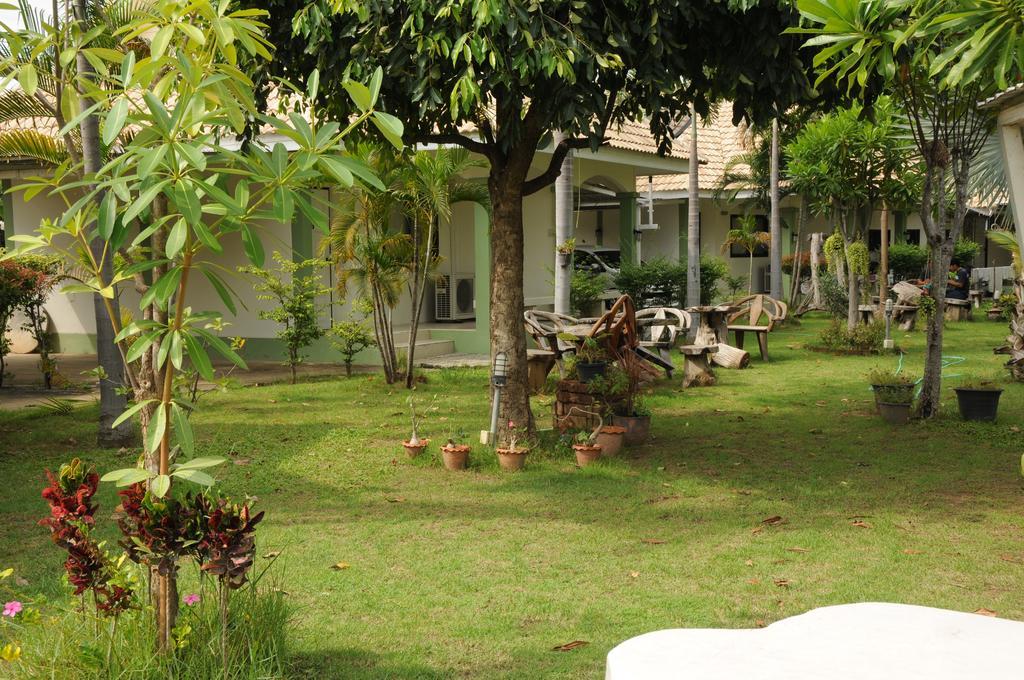 Saraburi Garden Resort Esterno foto