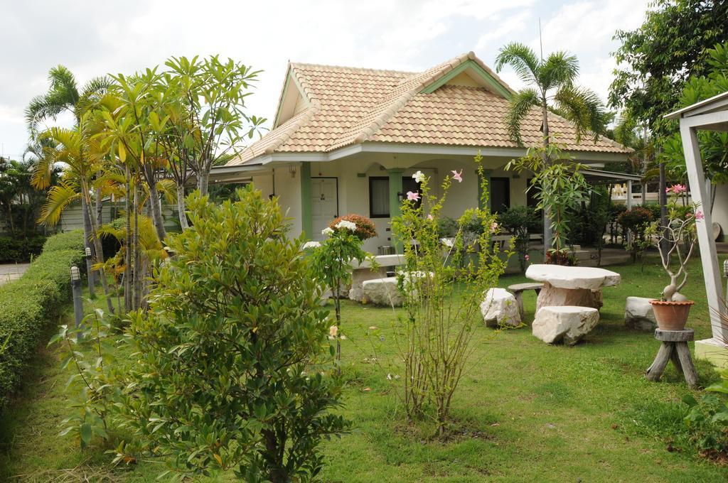 Saraburi Garden Resort Esterno foto