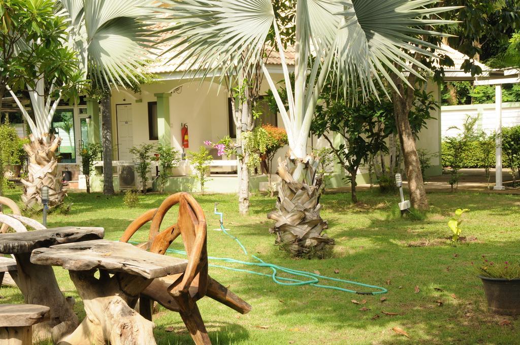 Saraburi Garden Resort Esterno foto