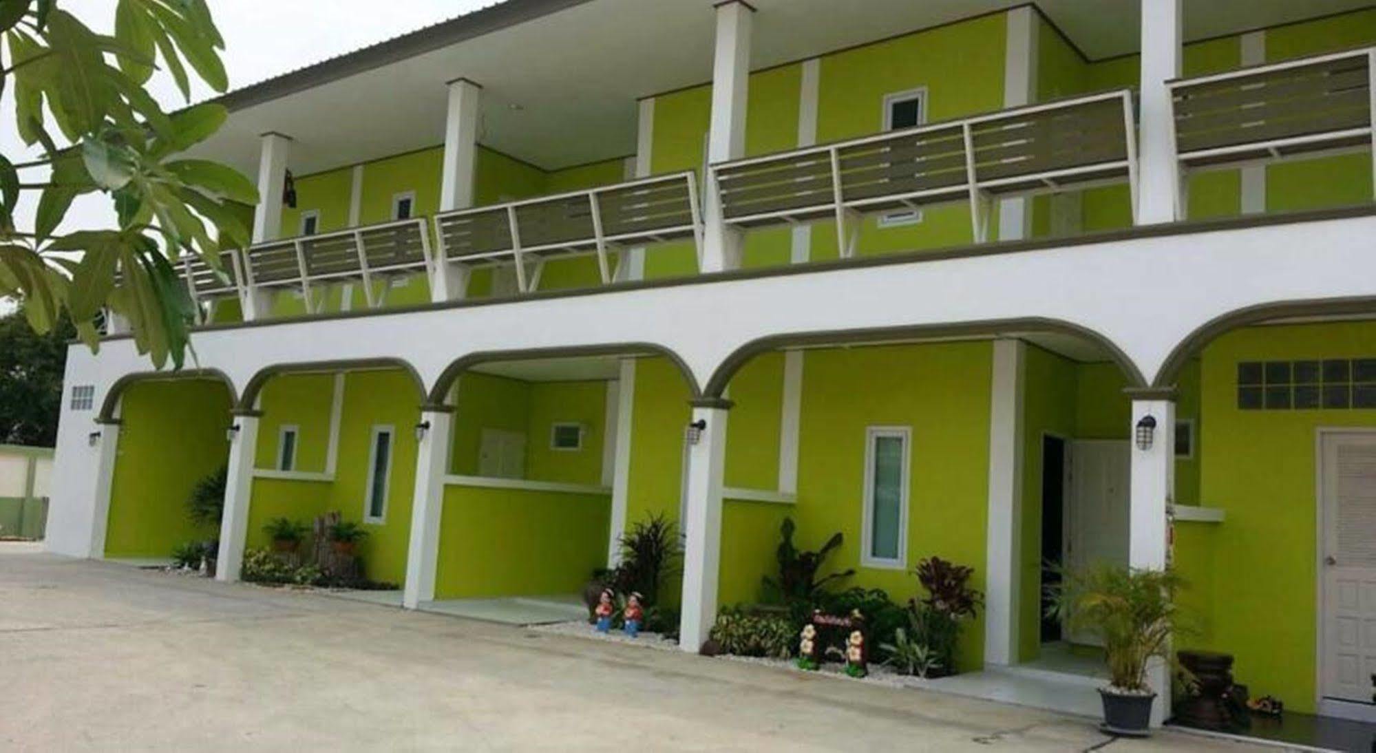 Saraburi Garden Resort Esterno foto