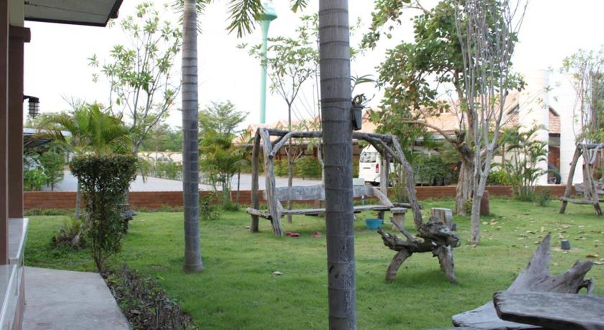 Saraburi Garden Resort Esterno foto